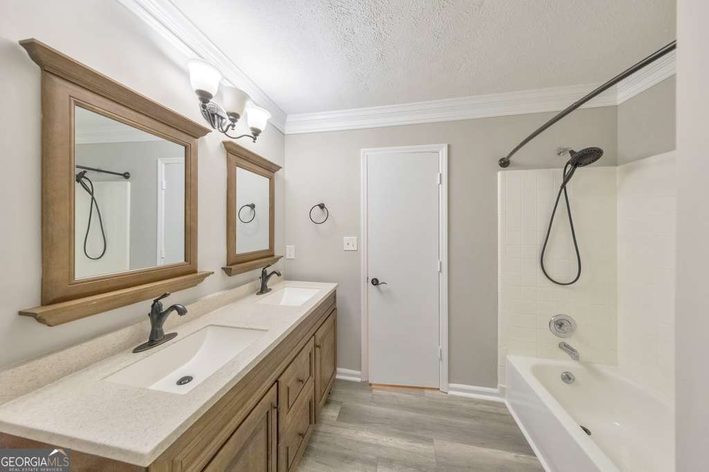 2063 Arbor Forest DR SW