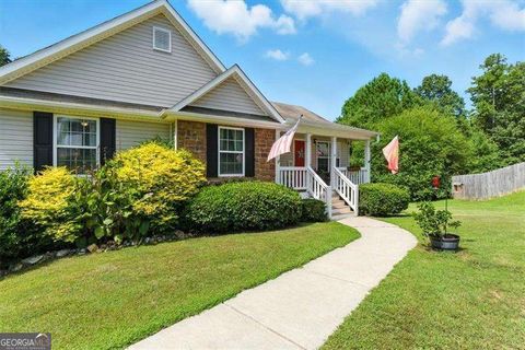 Photo of 13 Elkhorn Court, Adairsville, GA 30103 (MLS # 10623909)