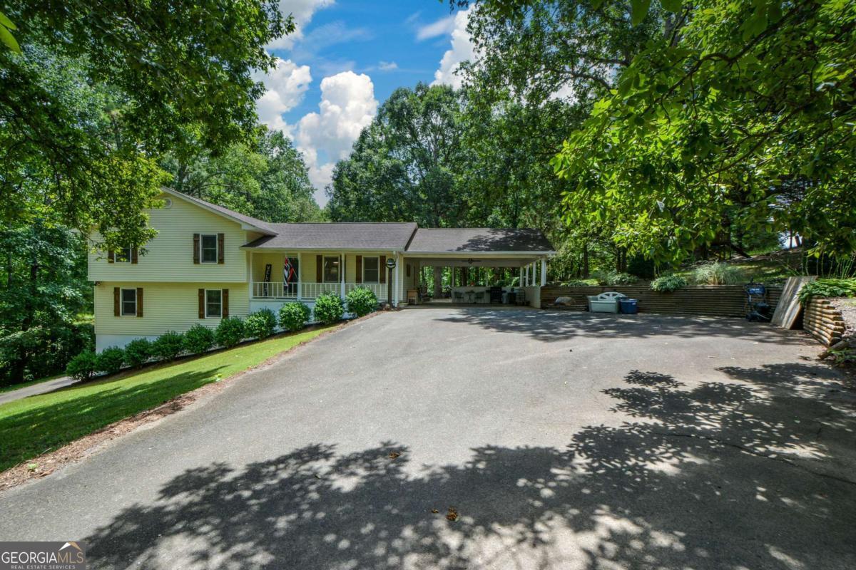 41 Clark Station RD