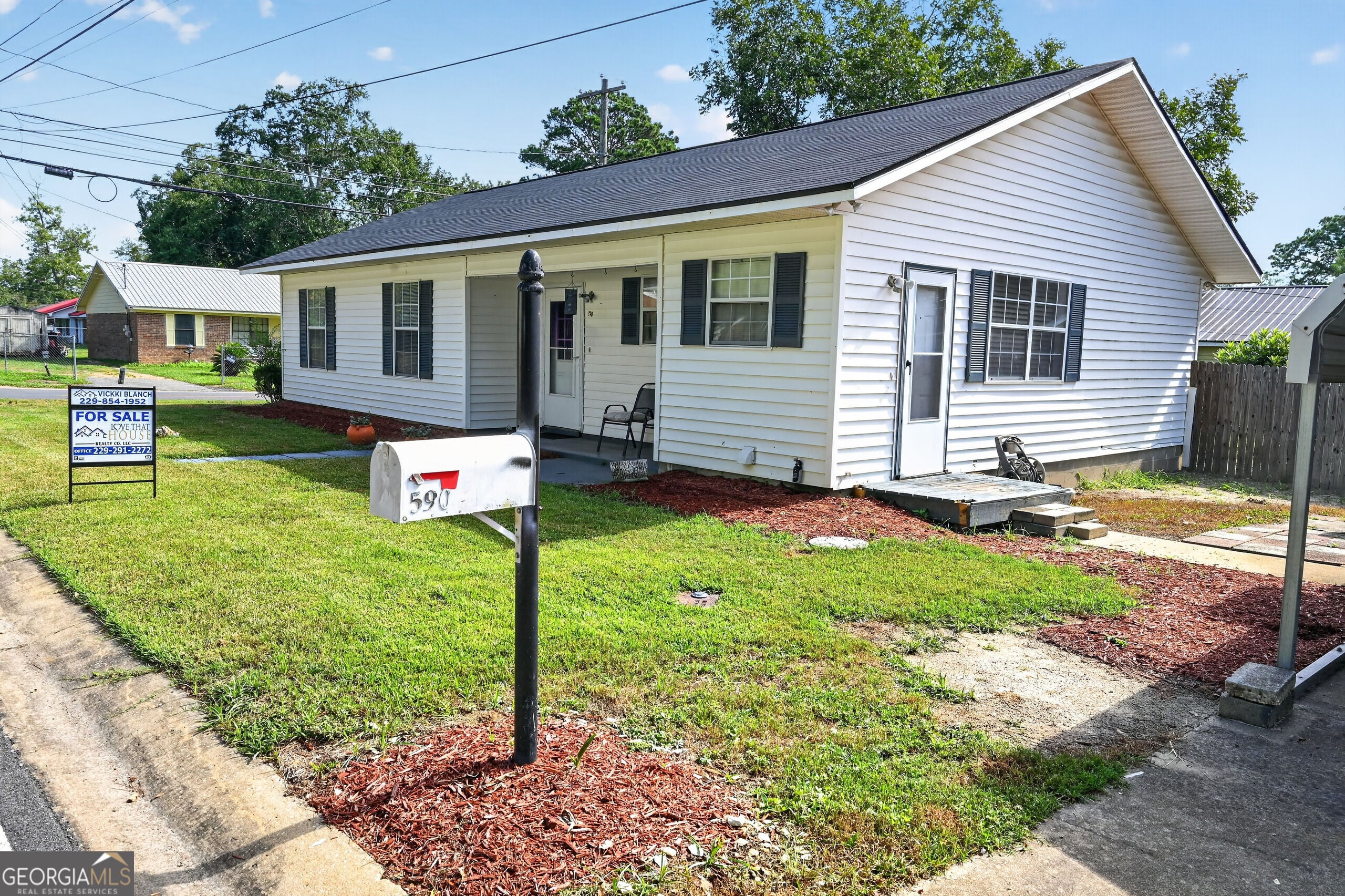 590 Bell Alley