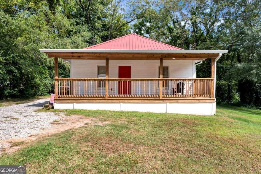 Come see this newly renovated 2-bedroom, 1-bathroom home located in the heart of Toccoa! This cozy property features modern updates throughout, and the covered front porch provides the perfect spot to relax and enjoy the outdoors. Conveniently situated within walking distance to downtown Toccoa, shopping, and dining. Sitting on a double lot that can be divided, the property offers plenty of potential for future use. The seller is also leaving the storage building in the backyard, perfect for extra space. Just 5 minutes from Liberty Elementary School, this home is in a great location for families and anyone who values convenience. This move-in ready home is ideal for first-time buyers, those looking to downsize, or investors seeking a great rental opportunity. With its updates, space, and prime location, it won't last long!