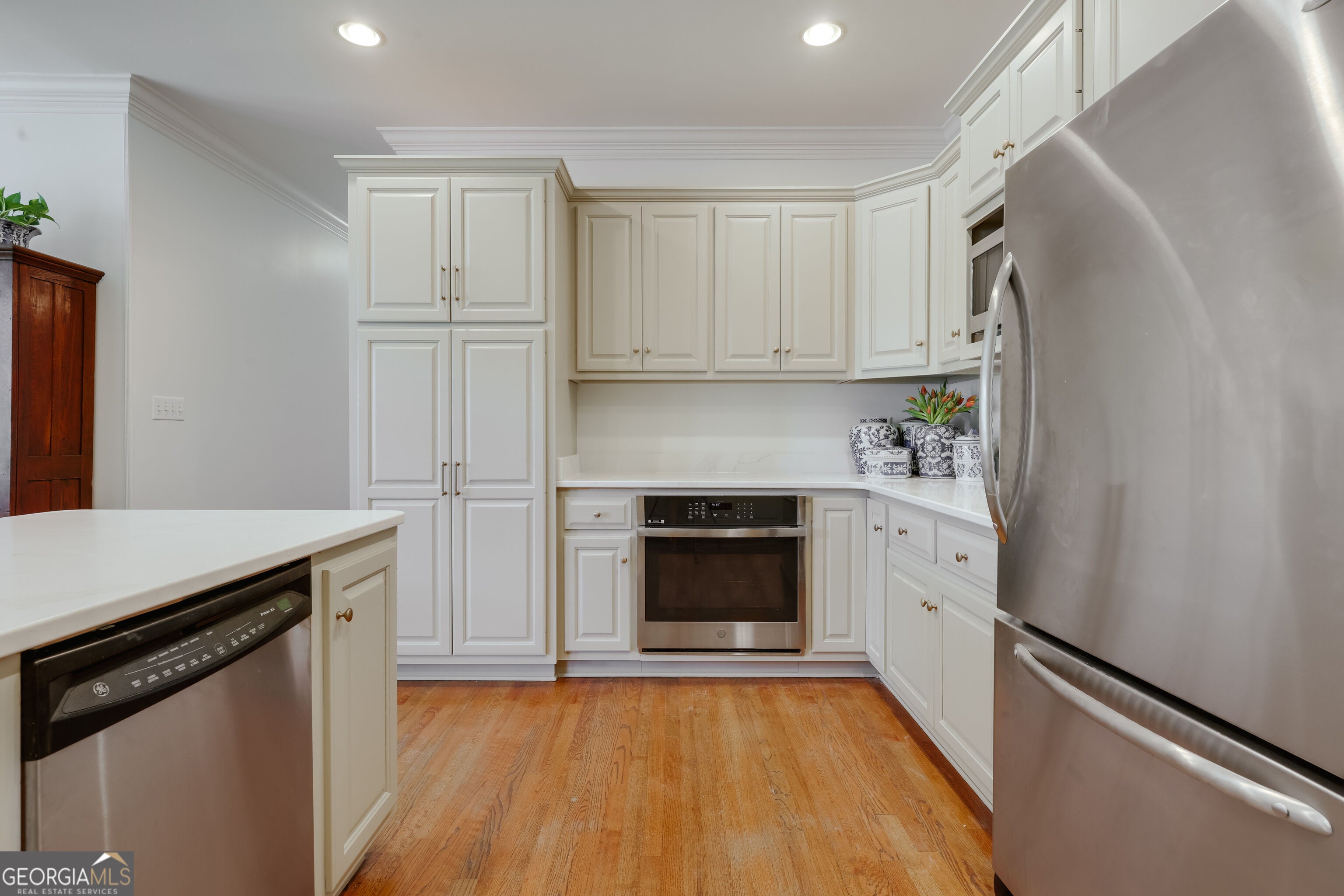 1031 Millers Lake DR