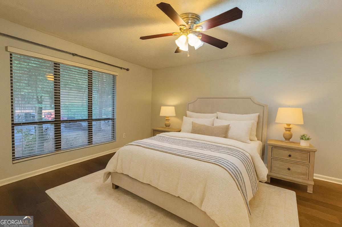 528 Warm Springs CIR