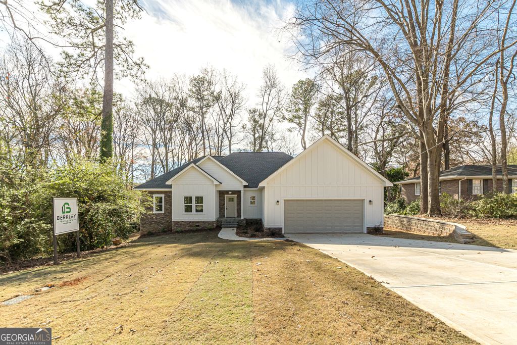 Photo of 5545 Woodland Drive, Douglasville, GA 30135 (MLS # 10658768)