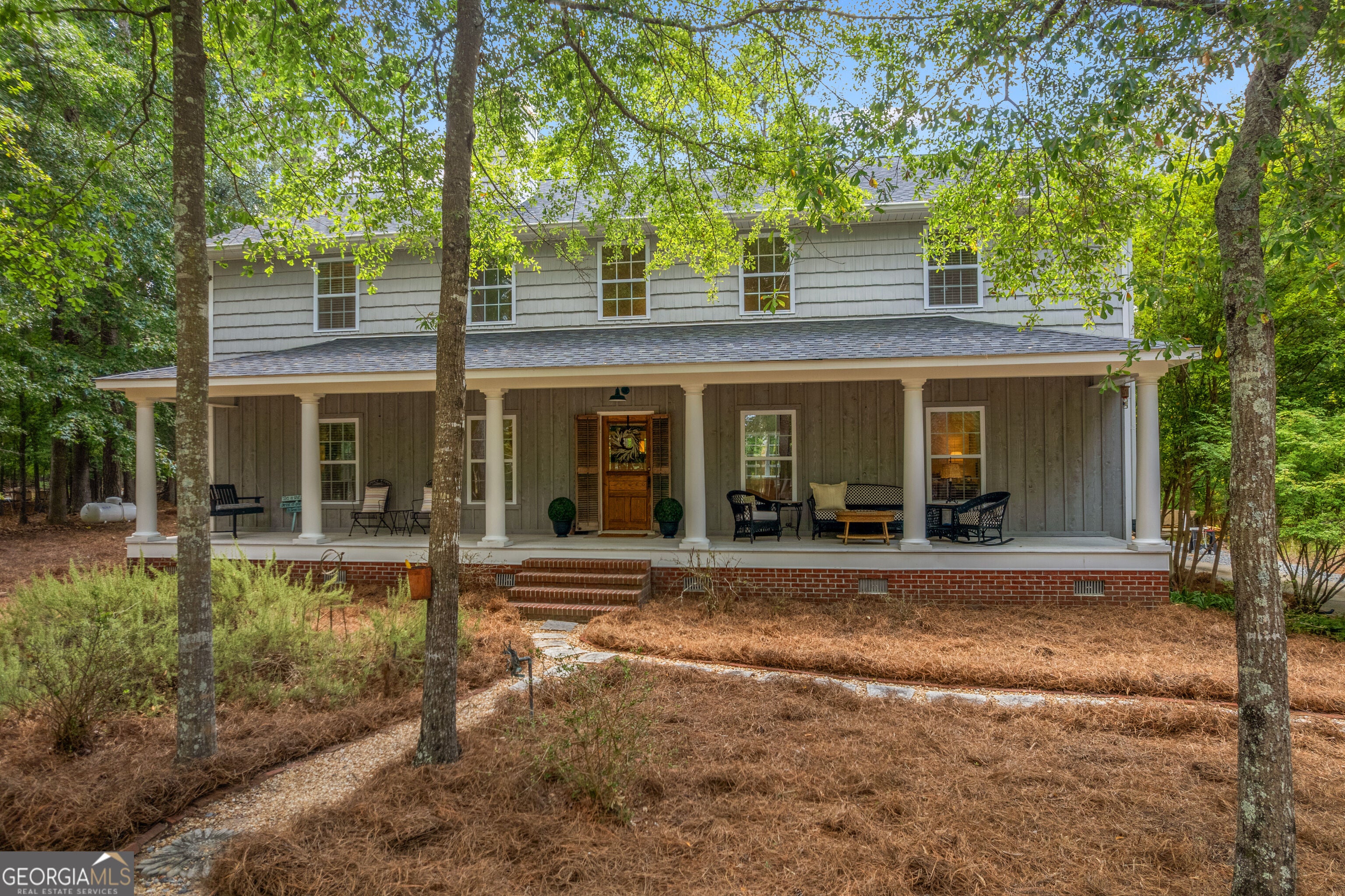 308 W Lakeview DR NE