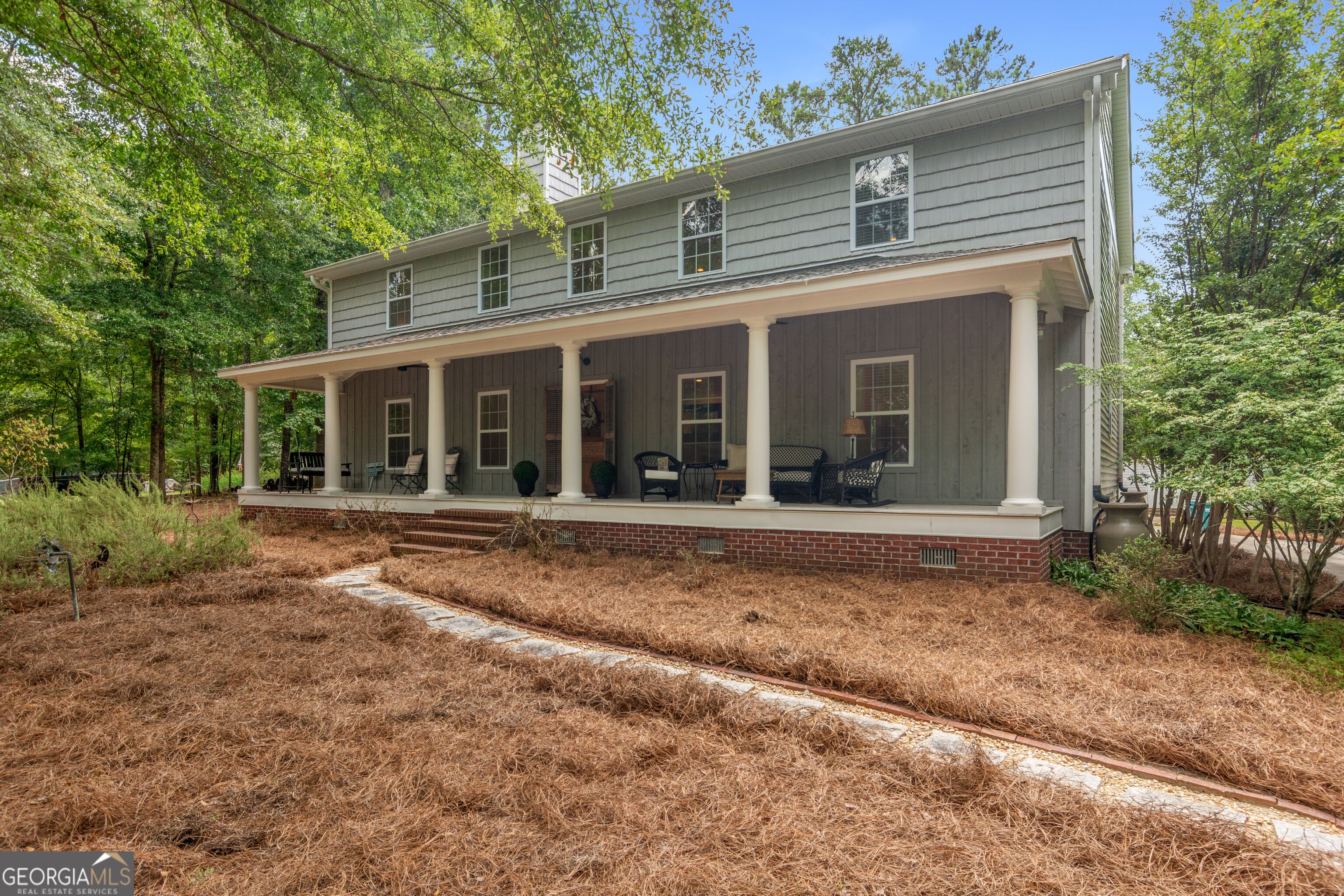 308 W Lakeview DR NE