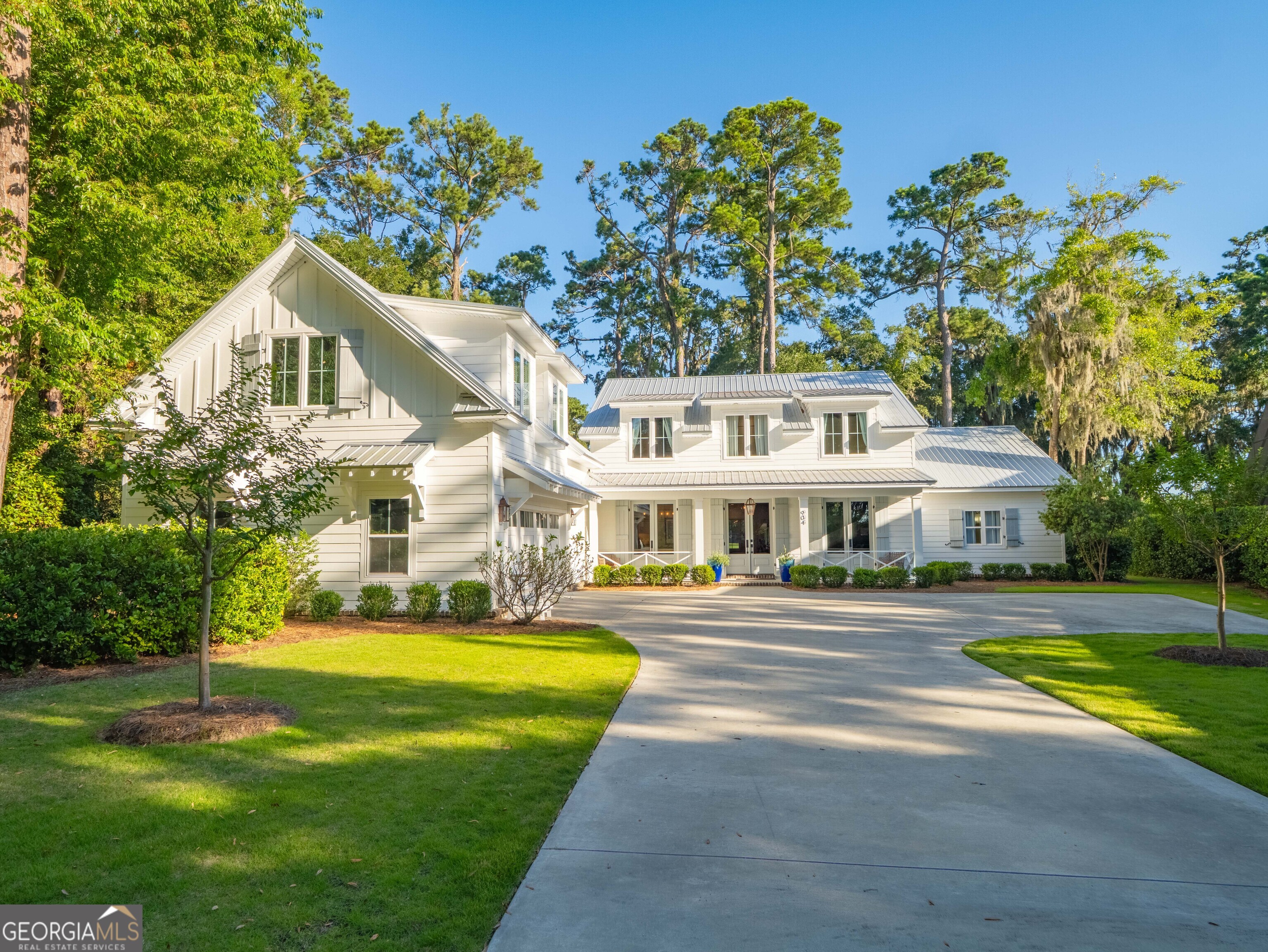 904 Champney