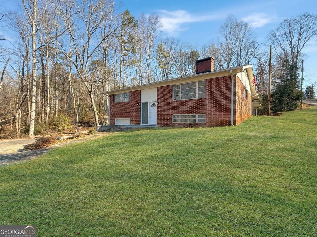 Photo of 3911 Fraser Circle, Gainesville, GA 30506 (MLS # 10691512)