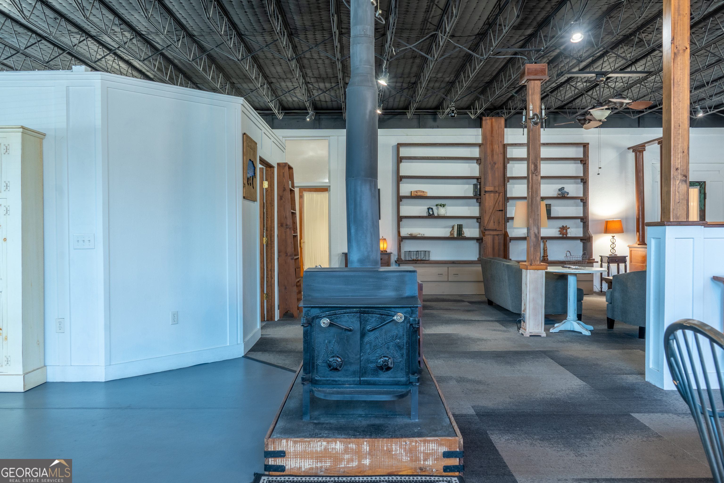 Toccoa, Georgia 30577, United States, ,Commercial,Active,97388