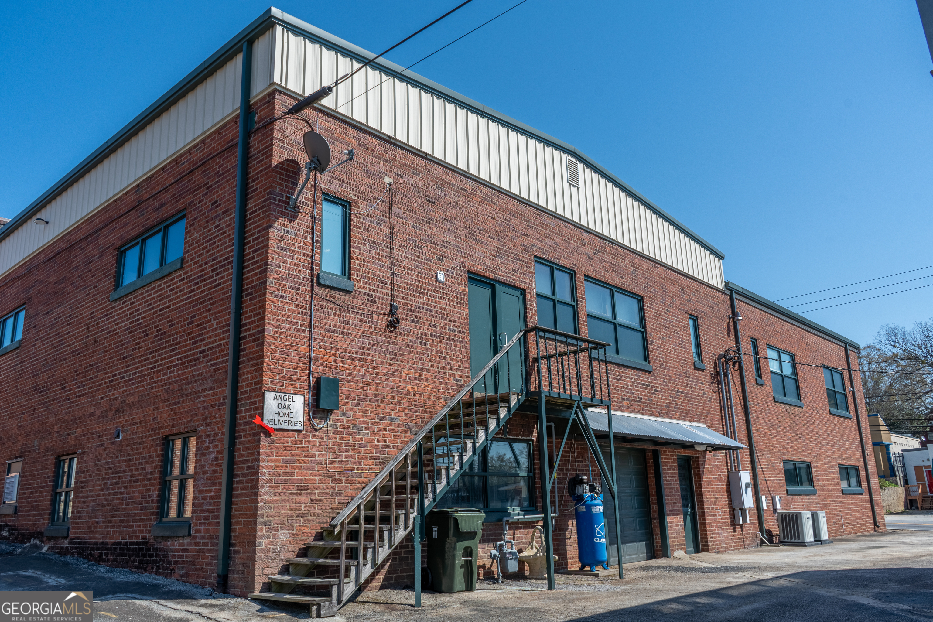 Toccoa, Georgia 30577, United States, ,Commercial,Active,97388