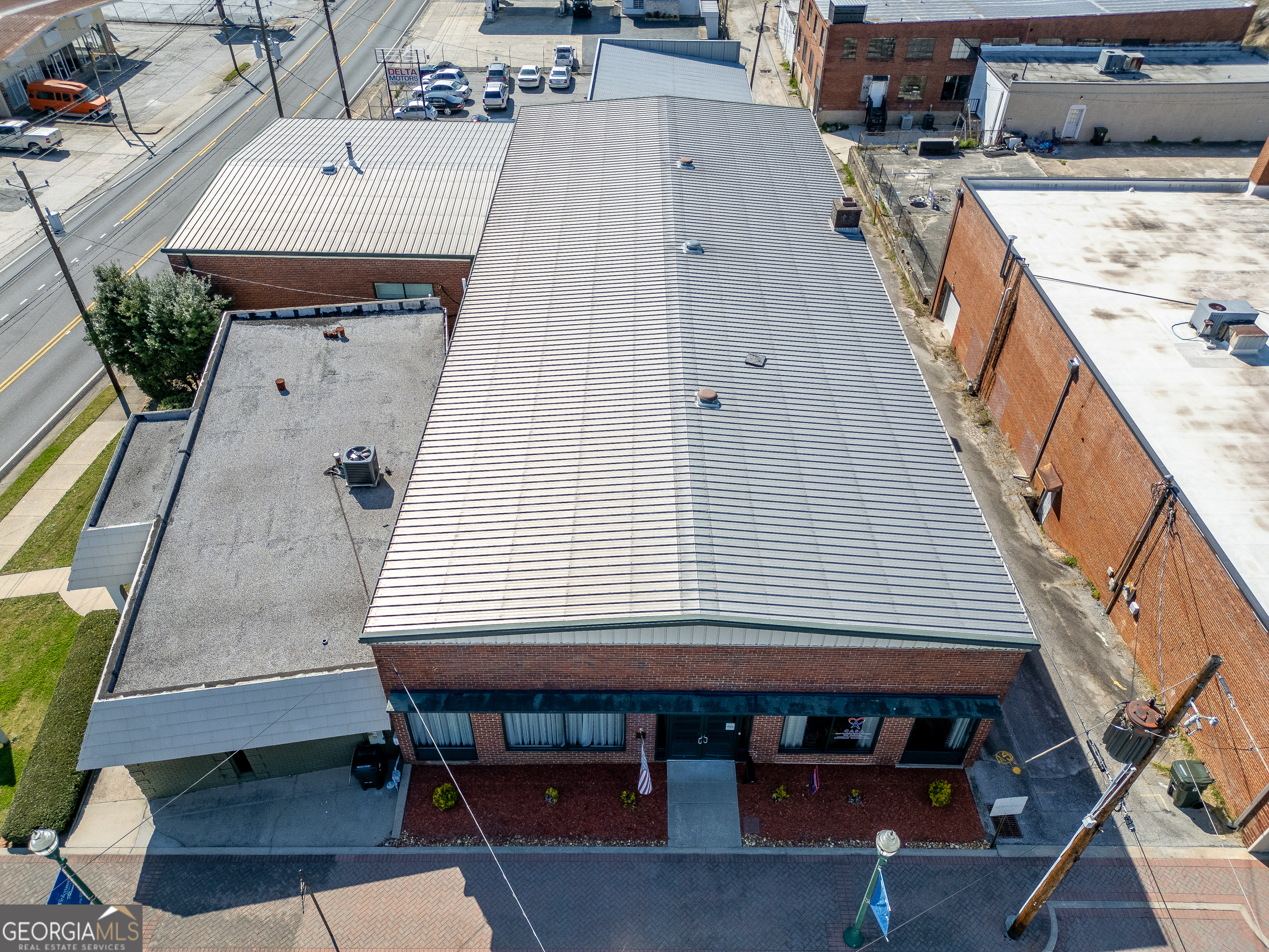 18 W Currahee ST