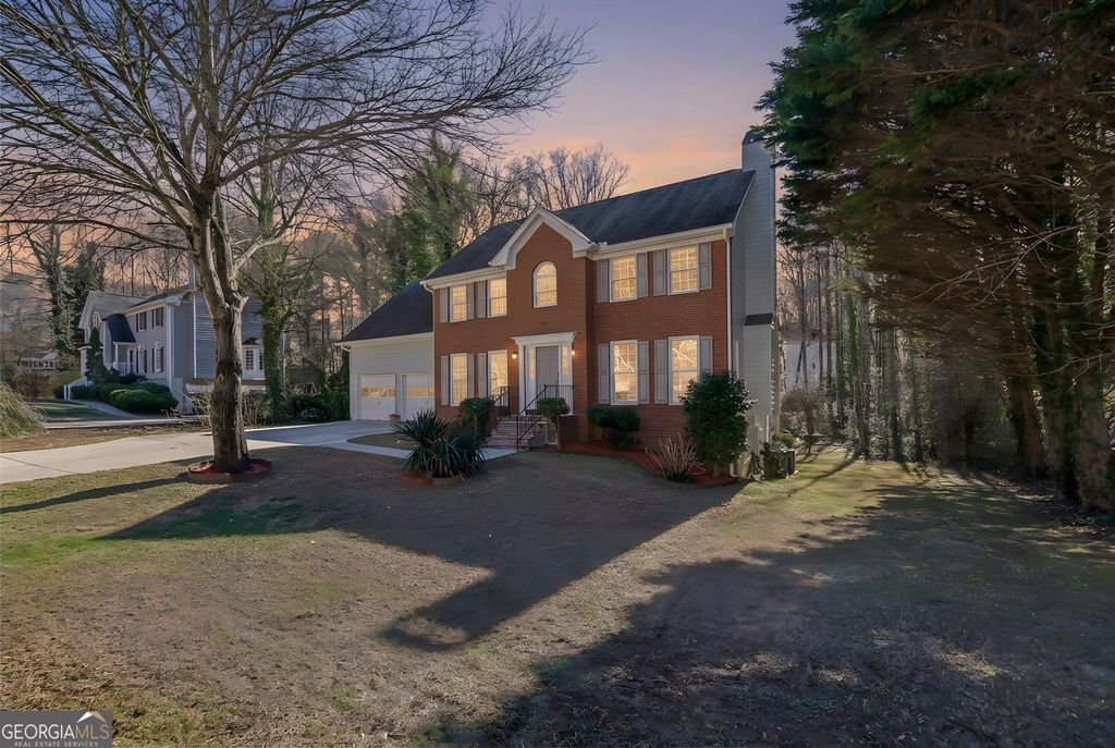 Photo of 330 Farm Track, Roswell, GA 30075 (MLS # 10680713)