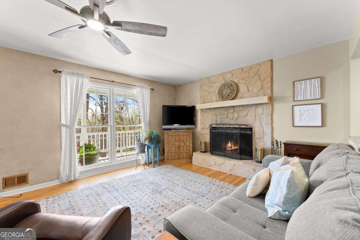 3511 Habersham Club DR