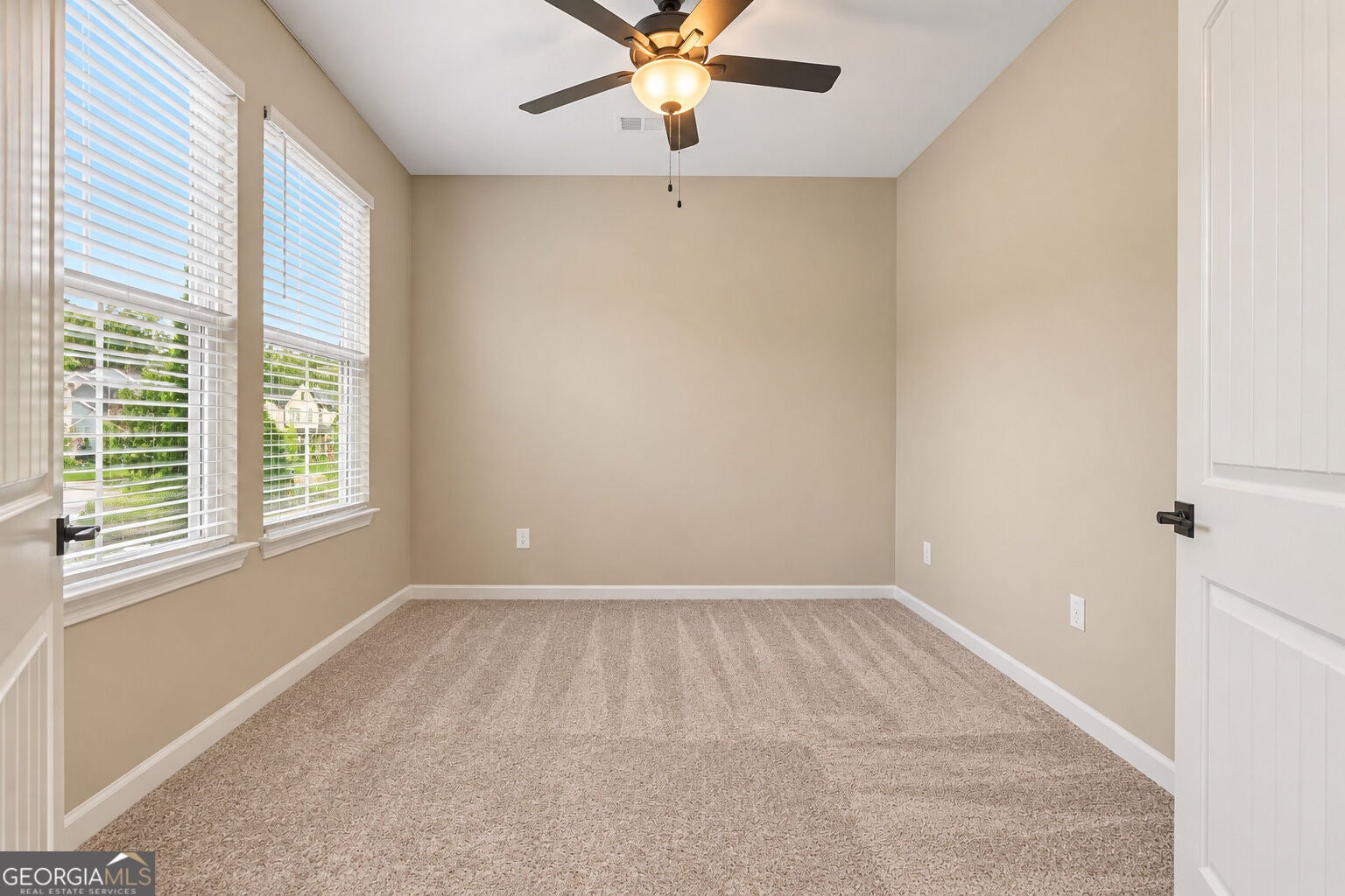 1642 Liberty Park DR