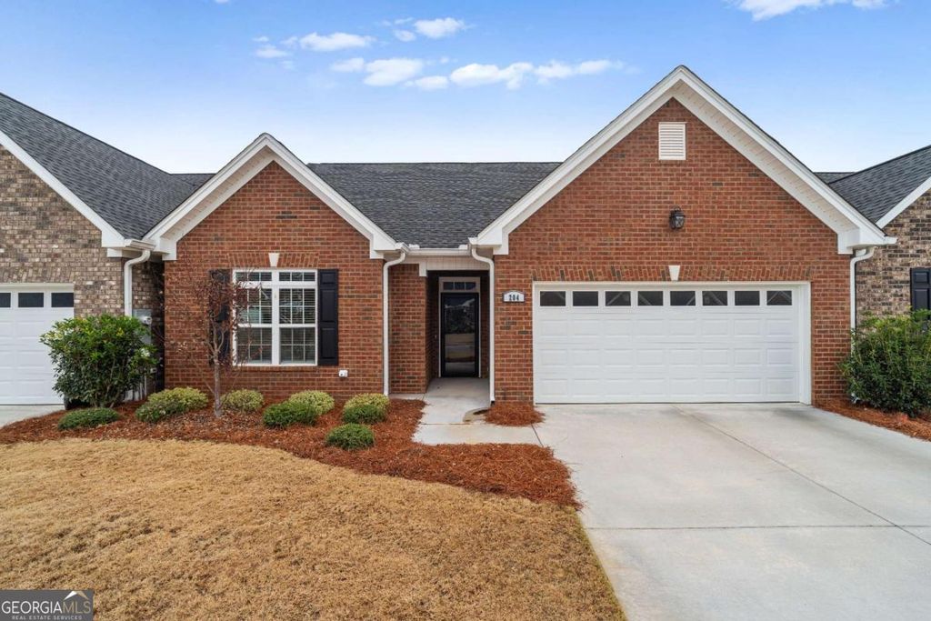 Photo of 204 Patriots Row SW, Calhoun, GA 30701 (MLS # 10652588)