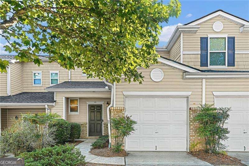 Photo of 302 Oak Leaf Place, Acworth, GA 30102 (MLS # 10849164)
