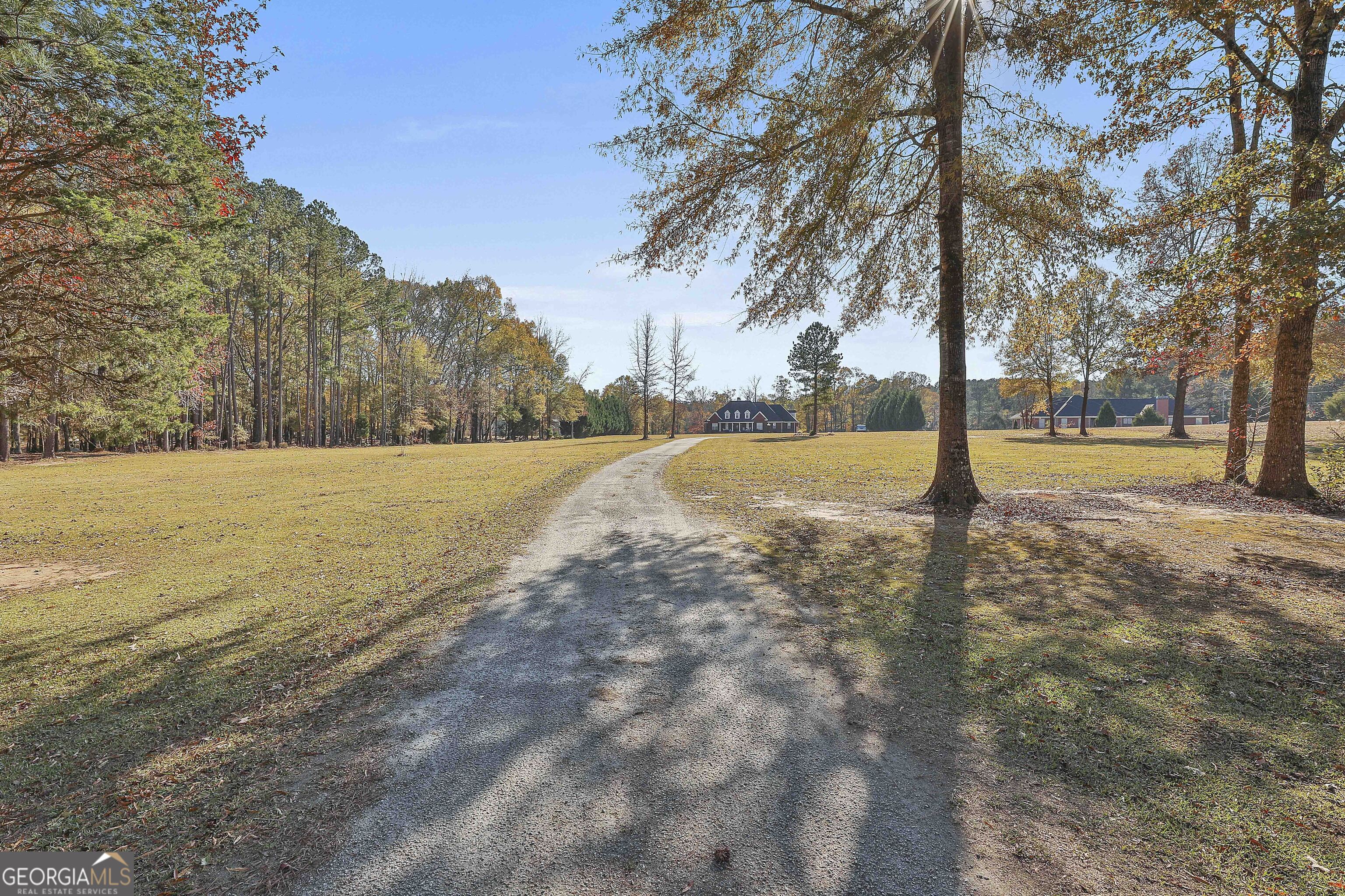 395 W McIntosh RD
