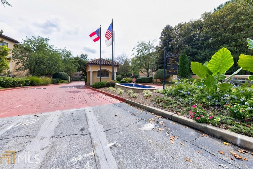 Peachtree Place - Residential