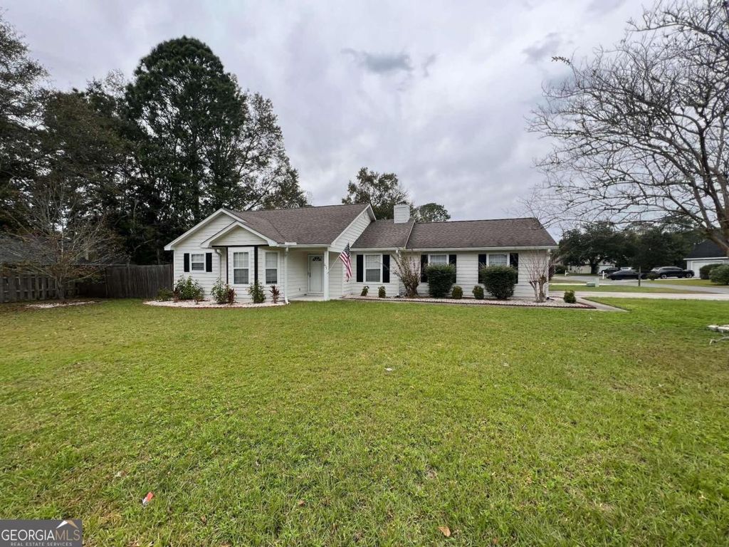 Photo of 203 McQueen Circle, Saint Marys, GA 31558 (MLS # 10754584)