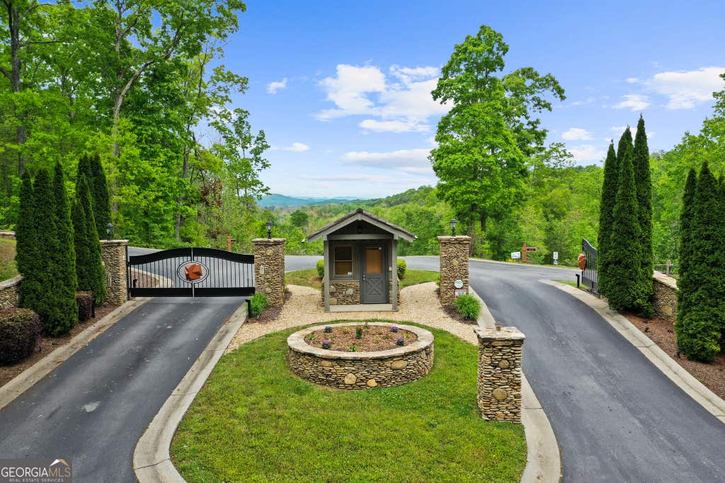 Photo of 26 Staurolite Mountain Road, Blue Ridge, GA 30513 (MLS # 10831083)