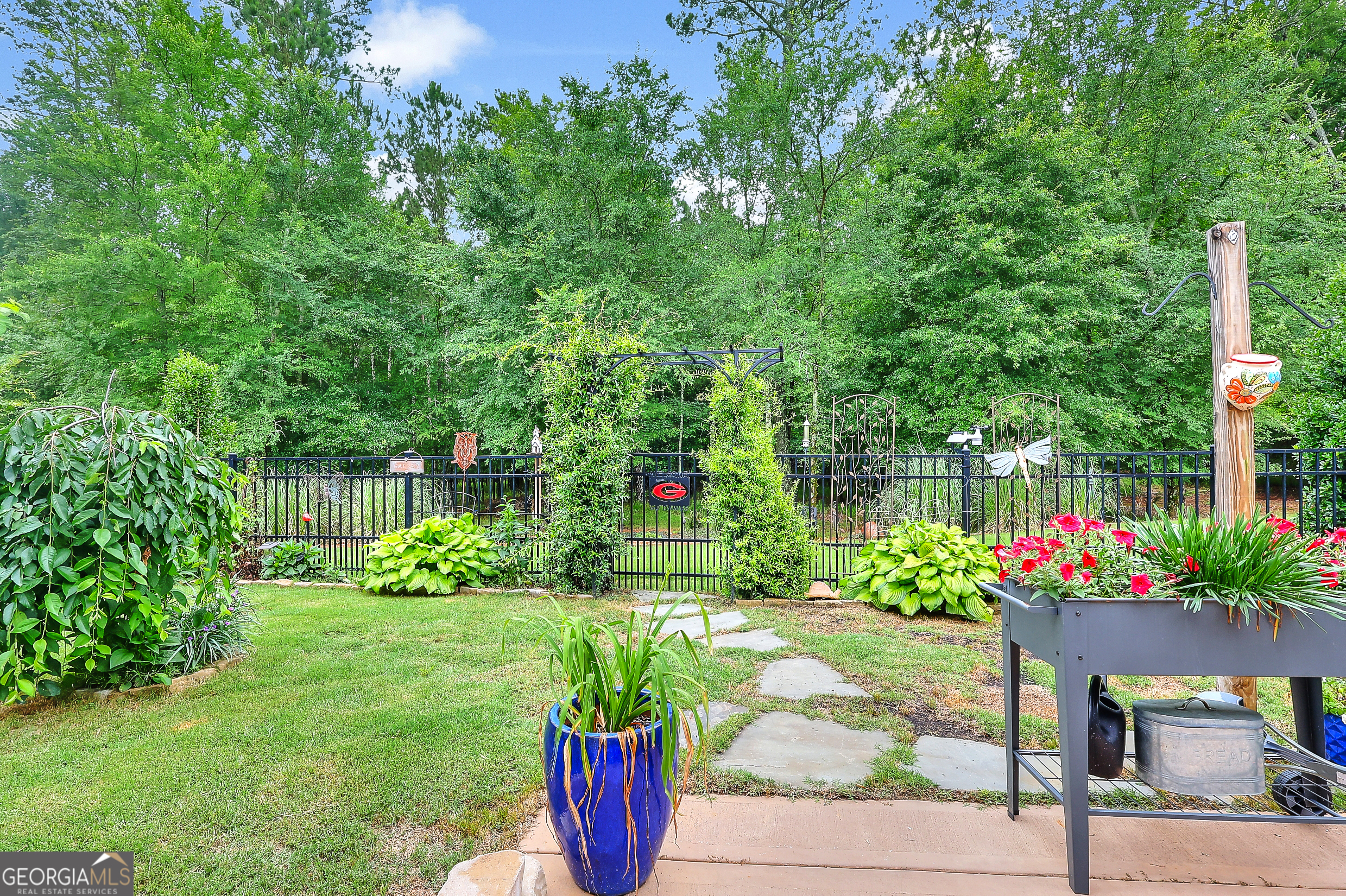 1151 Crooked Creek RD