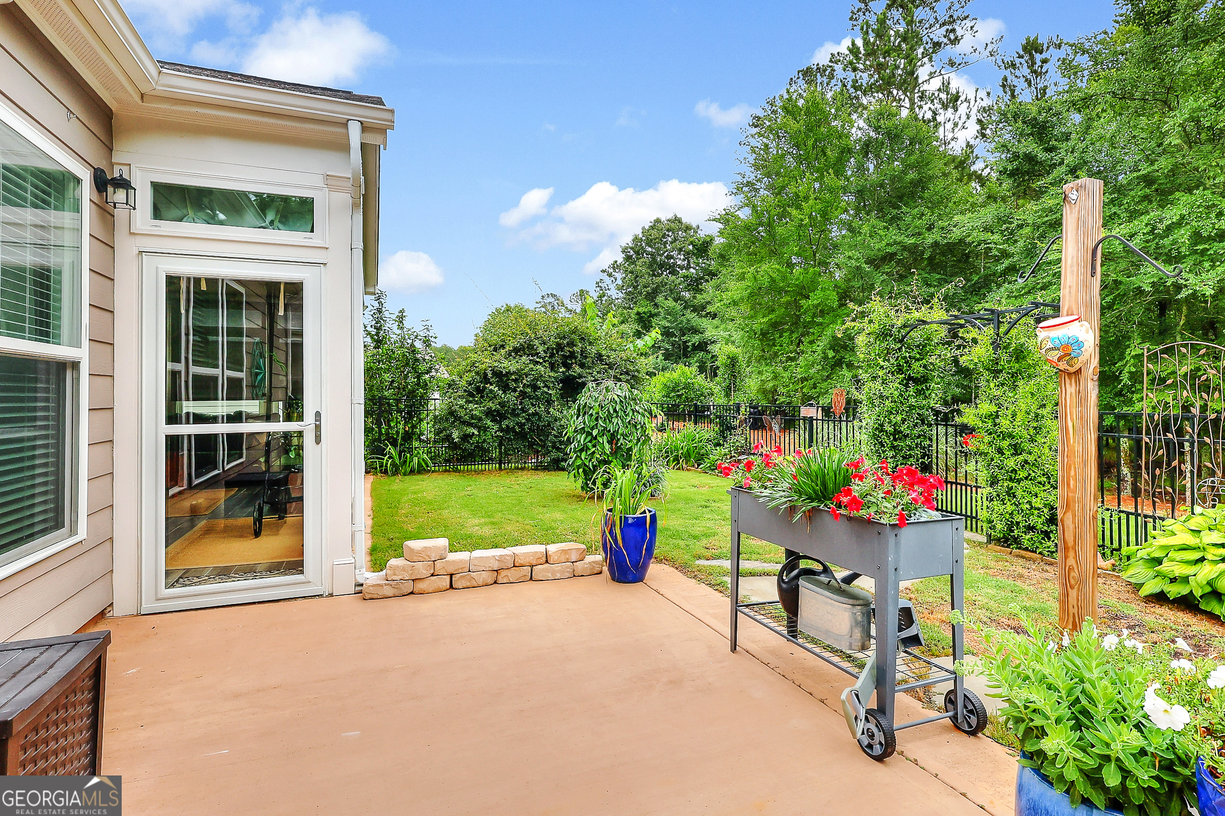 1151 Crooked Creek RD