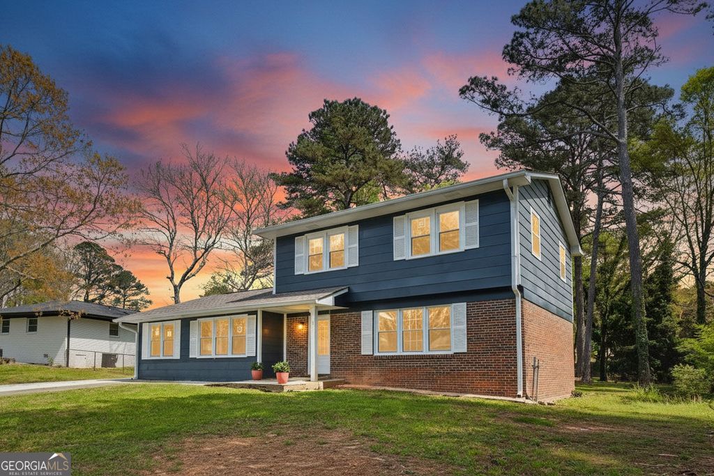 Photo of 10664 Sandpiper Road, Jonesboro, GA 30238 (MLS # 10724097)