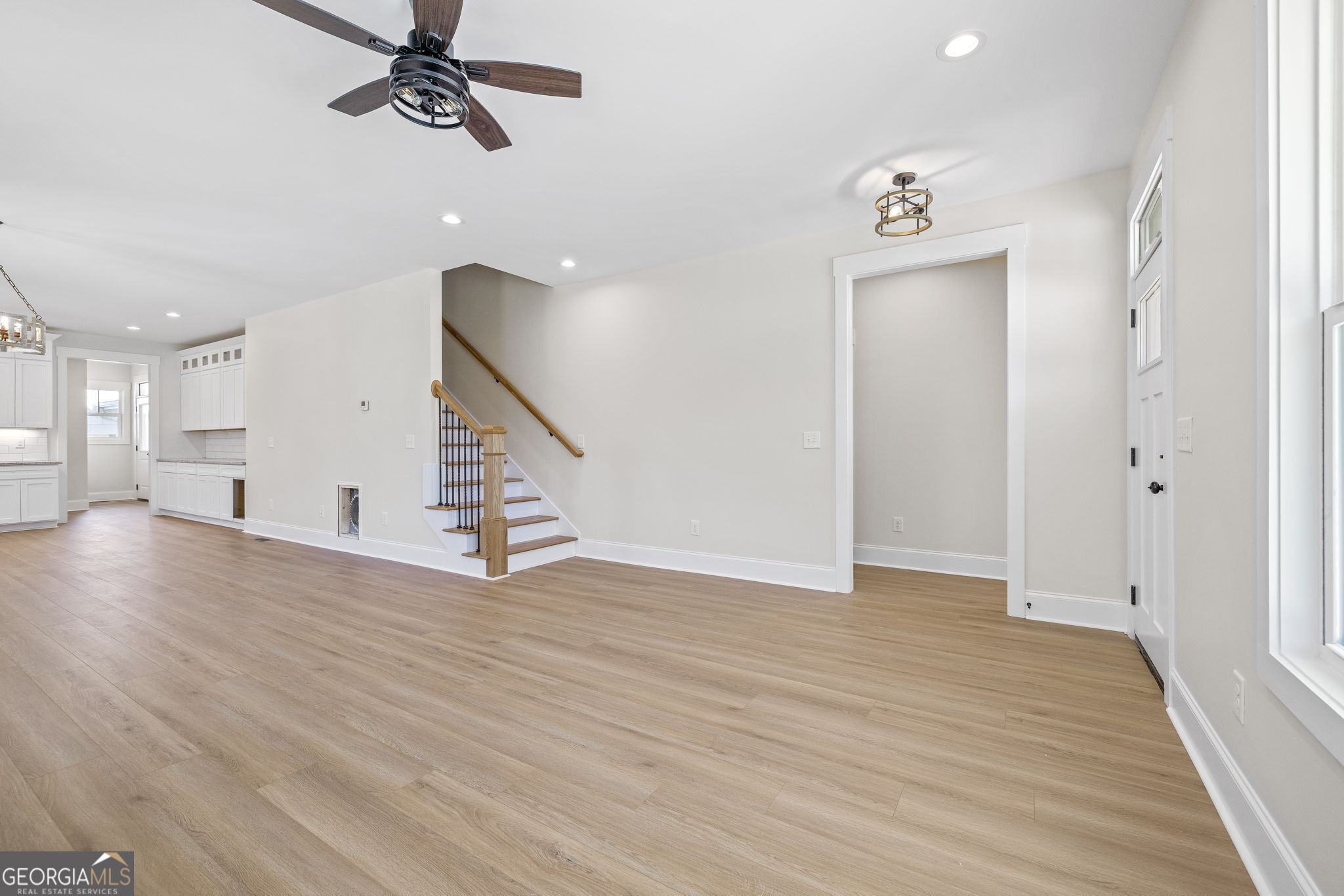 405 Roper DR