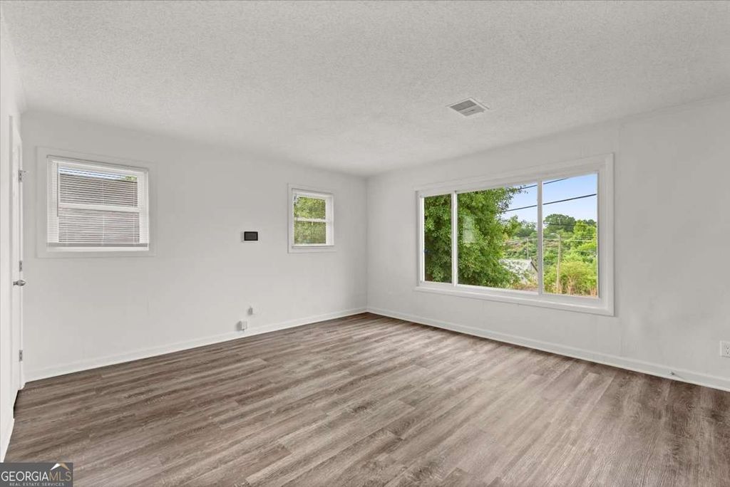 Photo of 10 Burch Avenue S, Newnan, GA 30263 (MLS # 10624797)