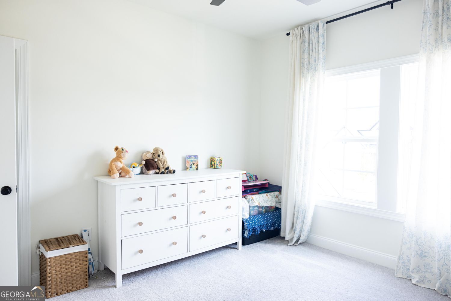 HOLLY FARM PH 1B - Residential Lease