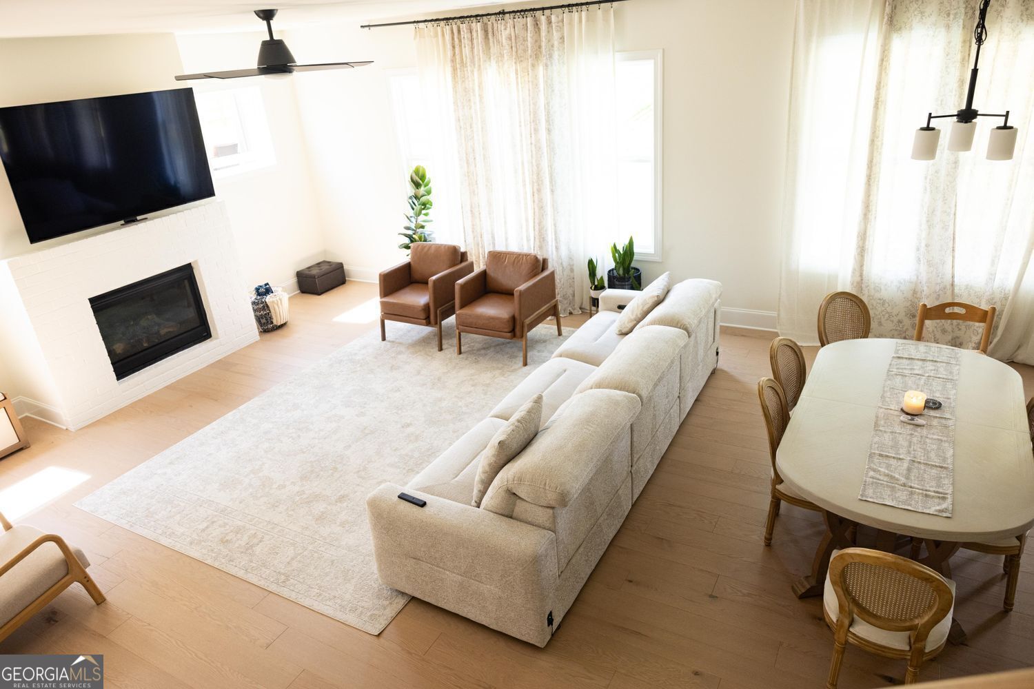 HOLLY FARM PH 1B - Residential Lease