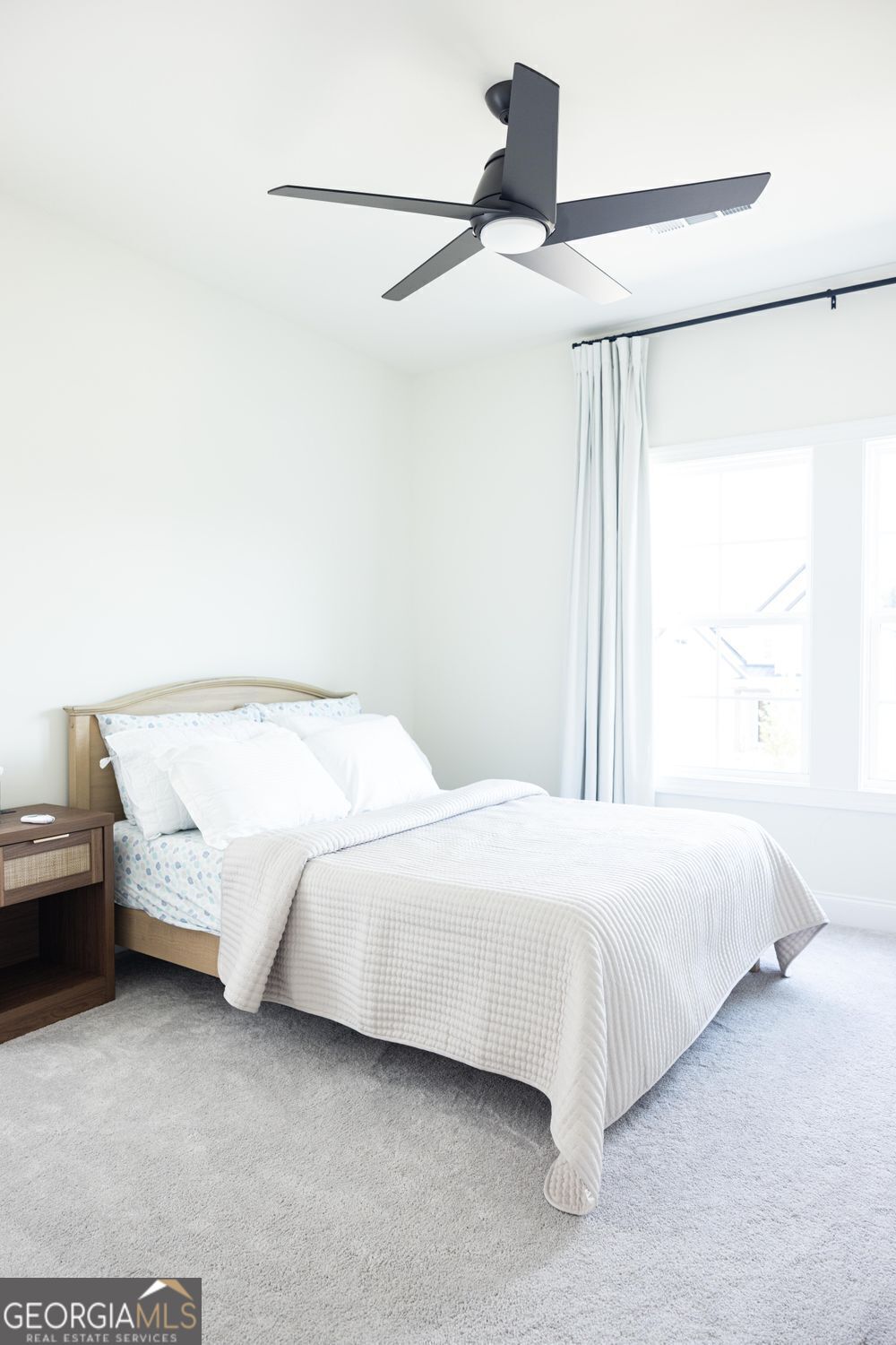 HOLLY FARM PH 1B - Residential Lease