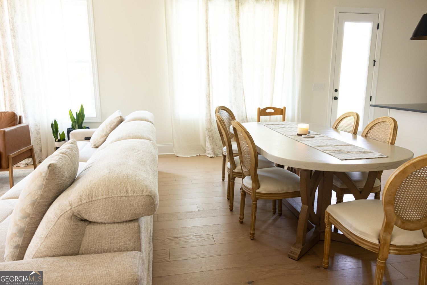 HOLLY FARM PH 1B - Residential Lease