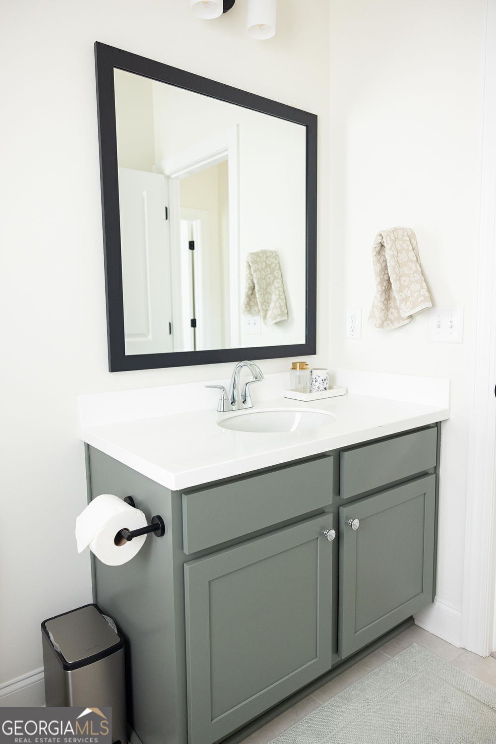 HOLLY FARM PH 1B - Residential Lease