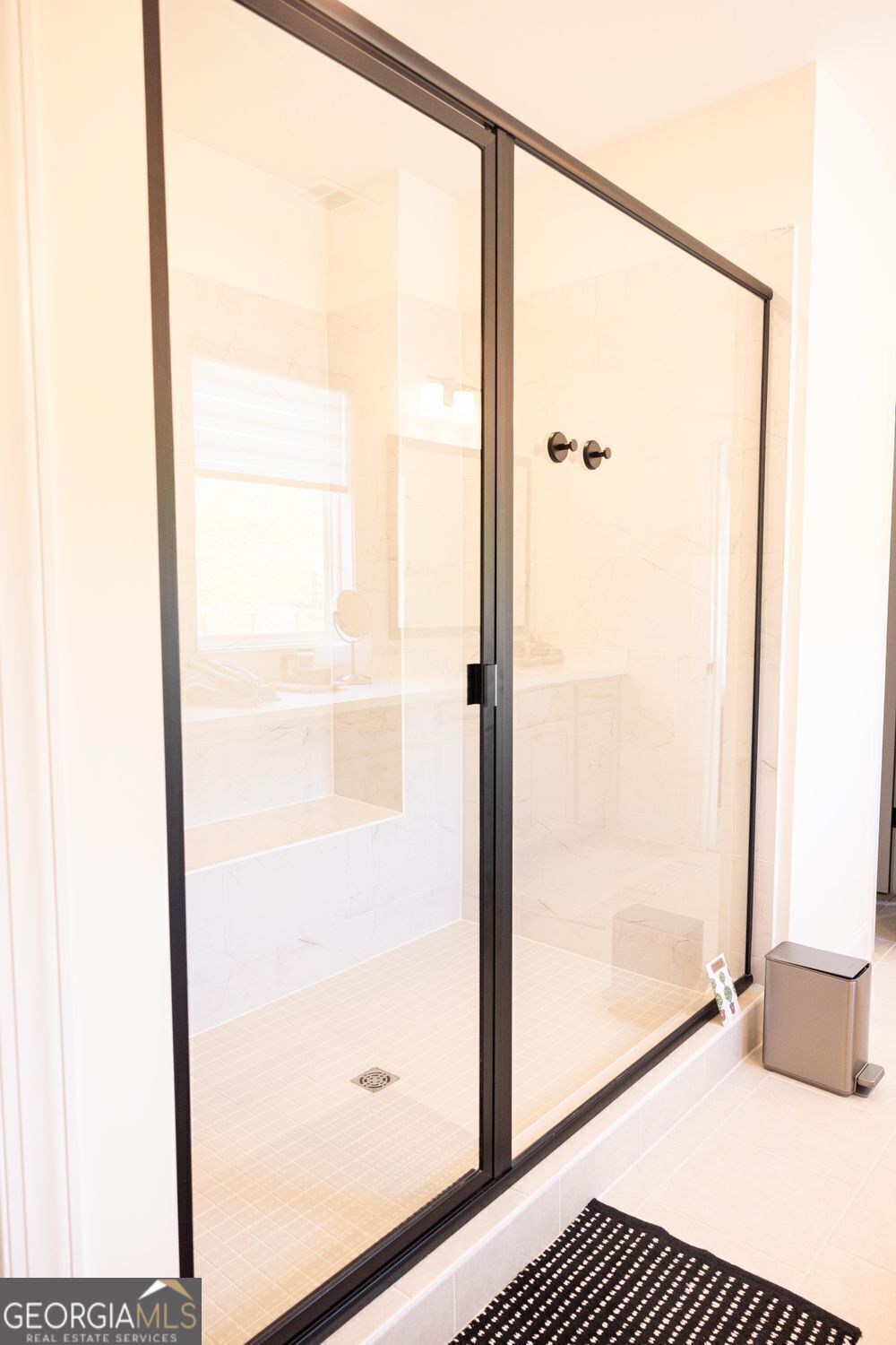 HOLLY FARM PH 1B - Residential Lease