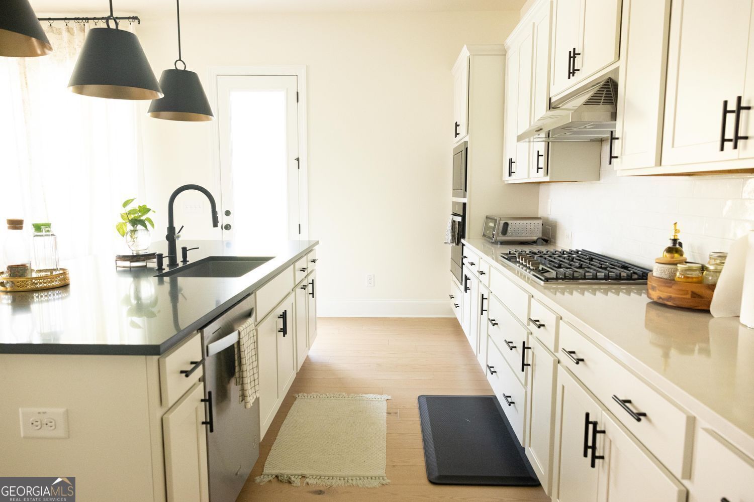 HOLLY FARM PH 1B - Residential Lease