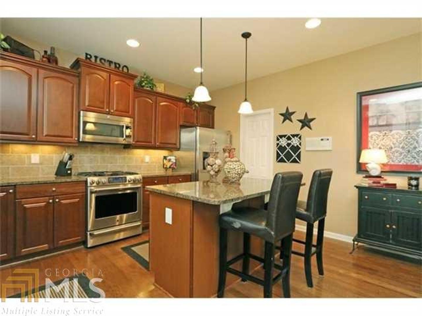 Madison Falls - Residential