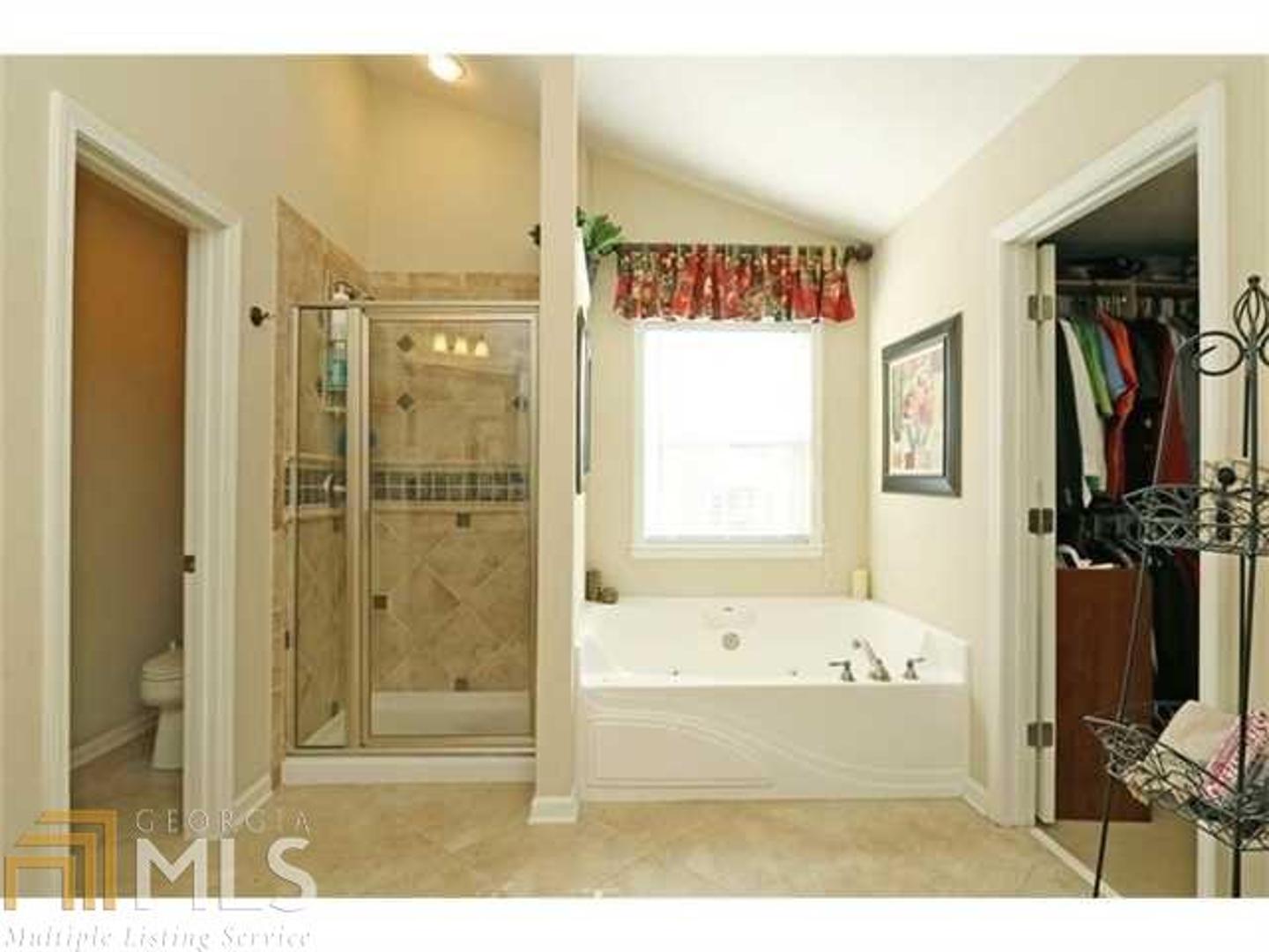 Madison Falls - Residential