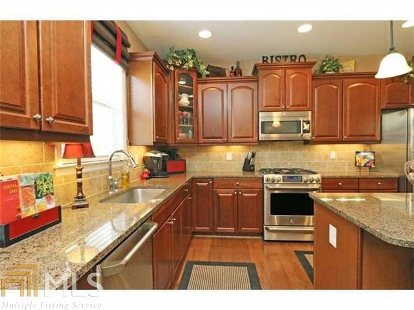 Madison Falls - Residential