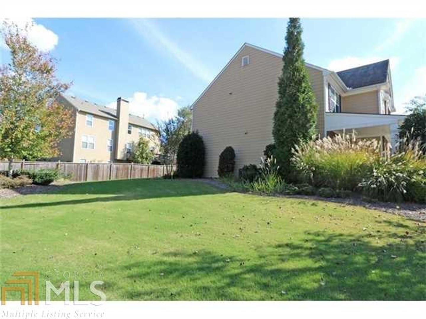 Madison Falls - Residential