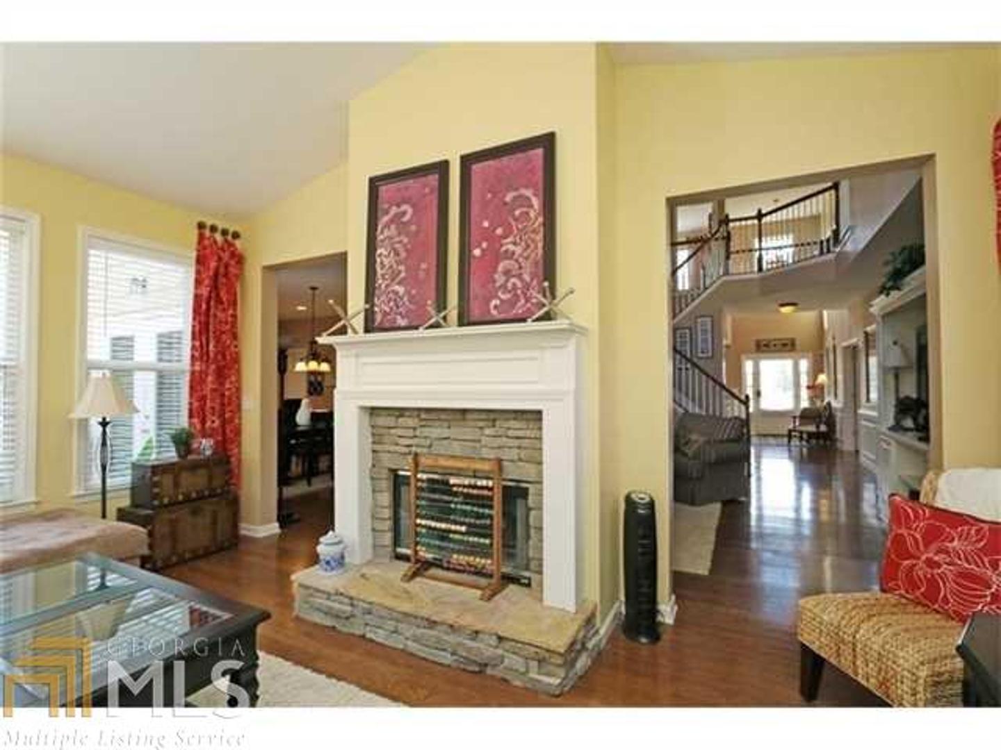 Madison Falls - Residential