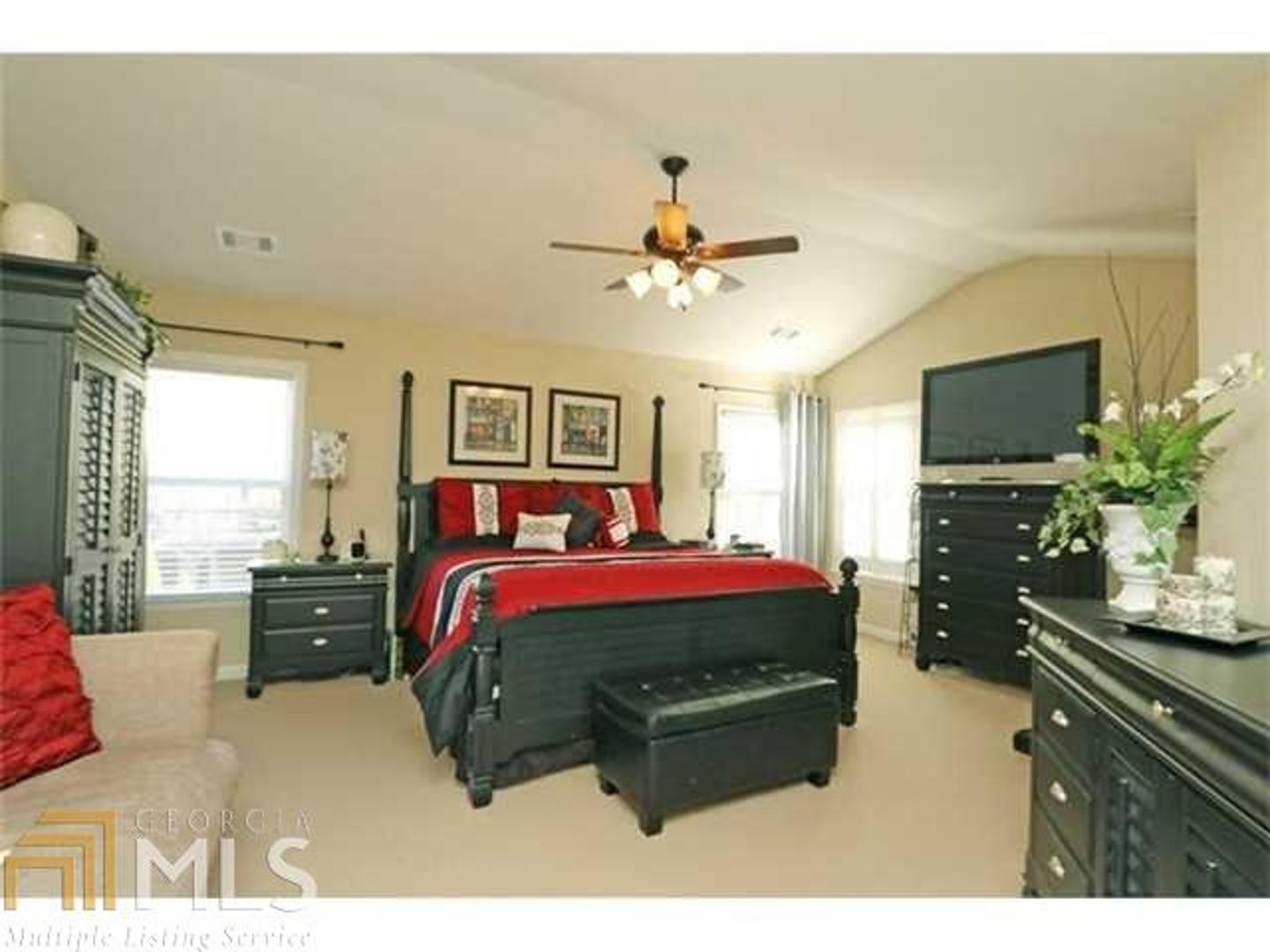 Madison Falls - Residential