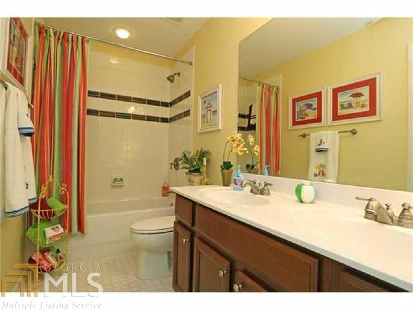 Madison Falls - Residential