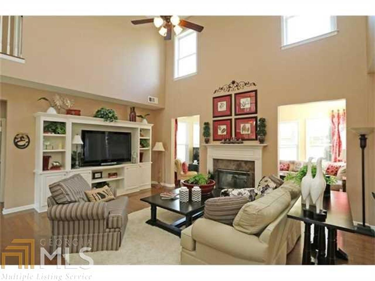 Madison Falls - Residential