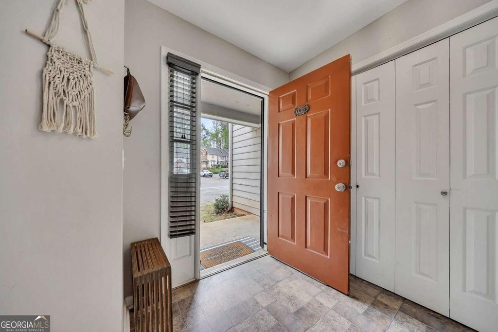 Photo of 1085 Country Club Place NW, Kennesaw, GA 30144 (MLS # 10722385)