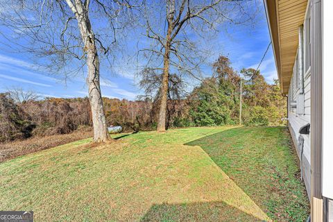 A home in Toccoa