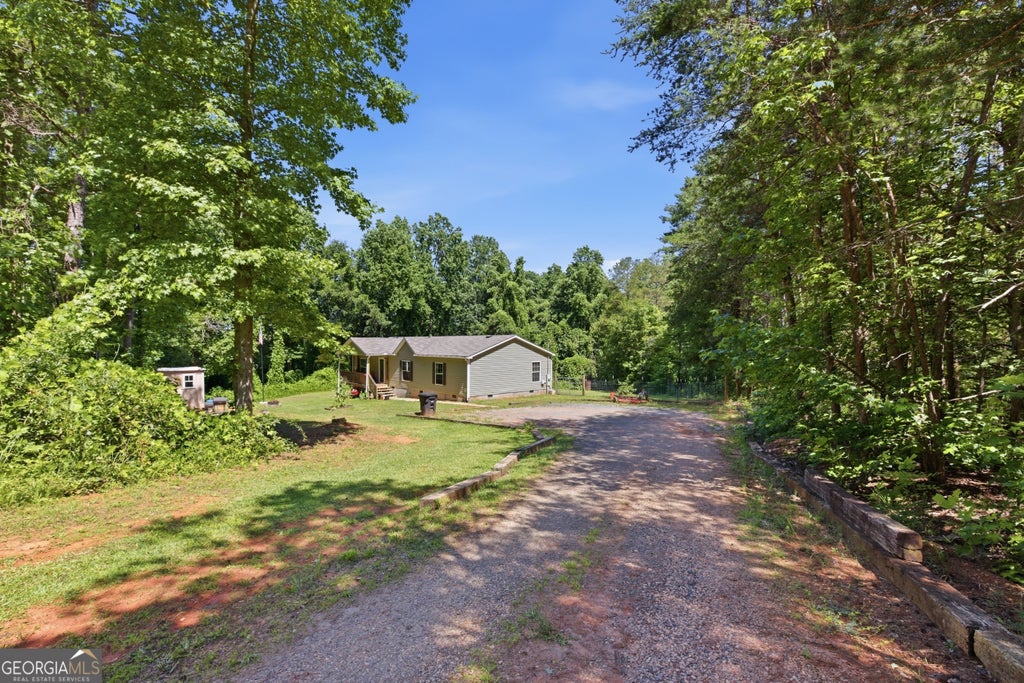 Photo of 490 Gumlog Creek Road, Martin, GA 30557 (MLS # 10779944)
