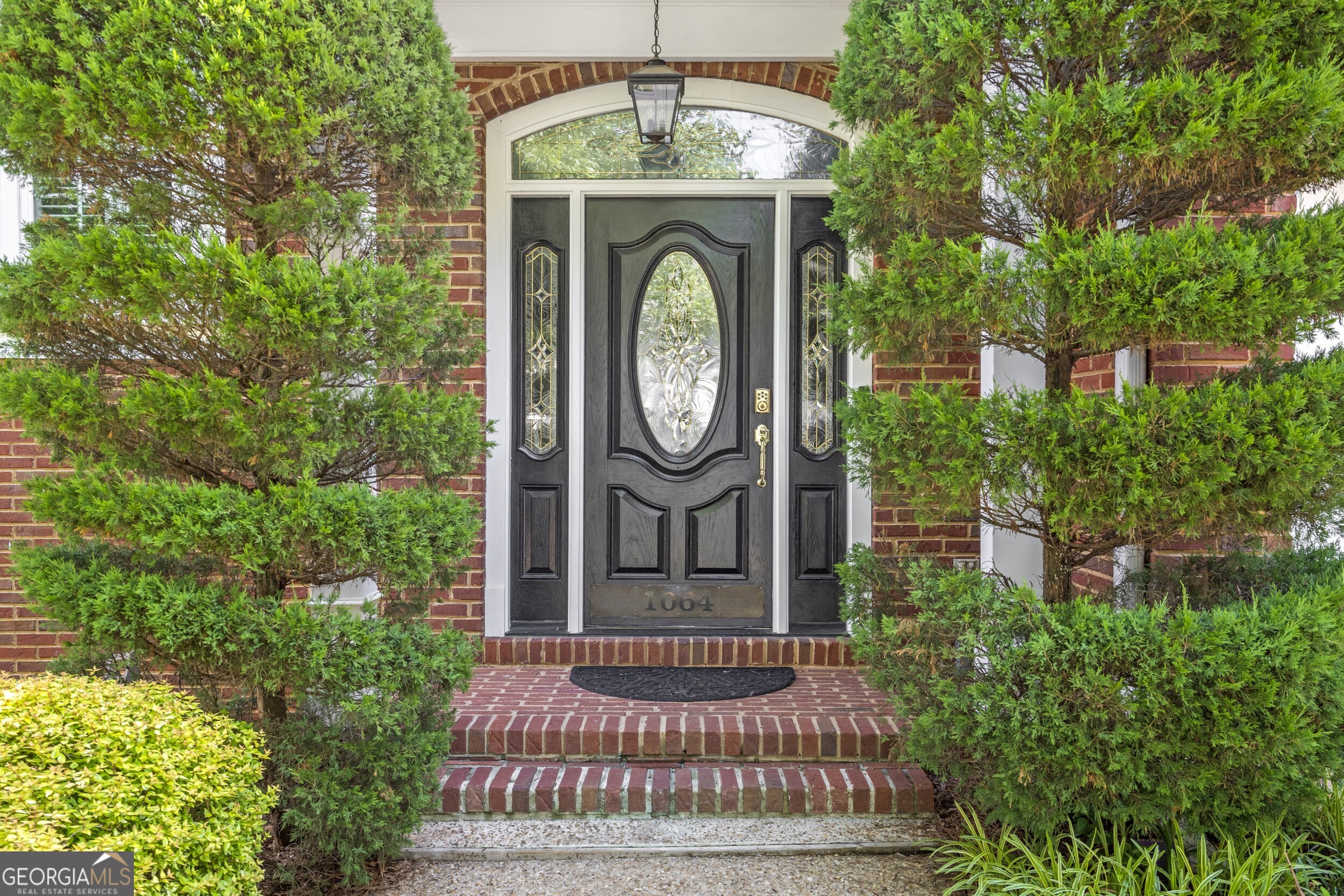 1064 Saint James XING