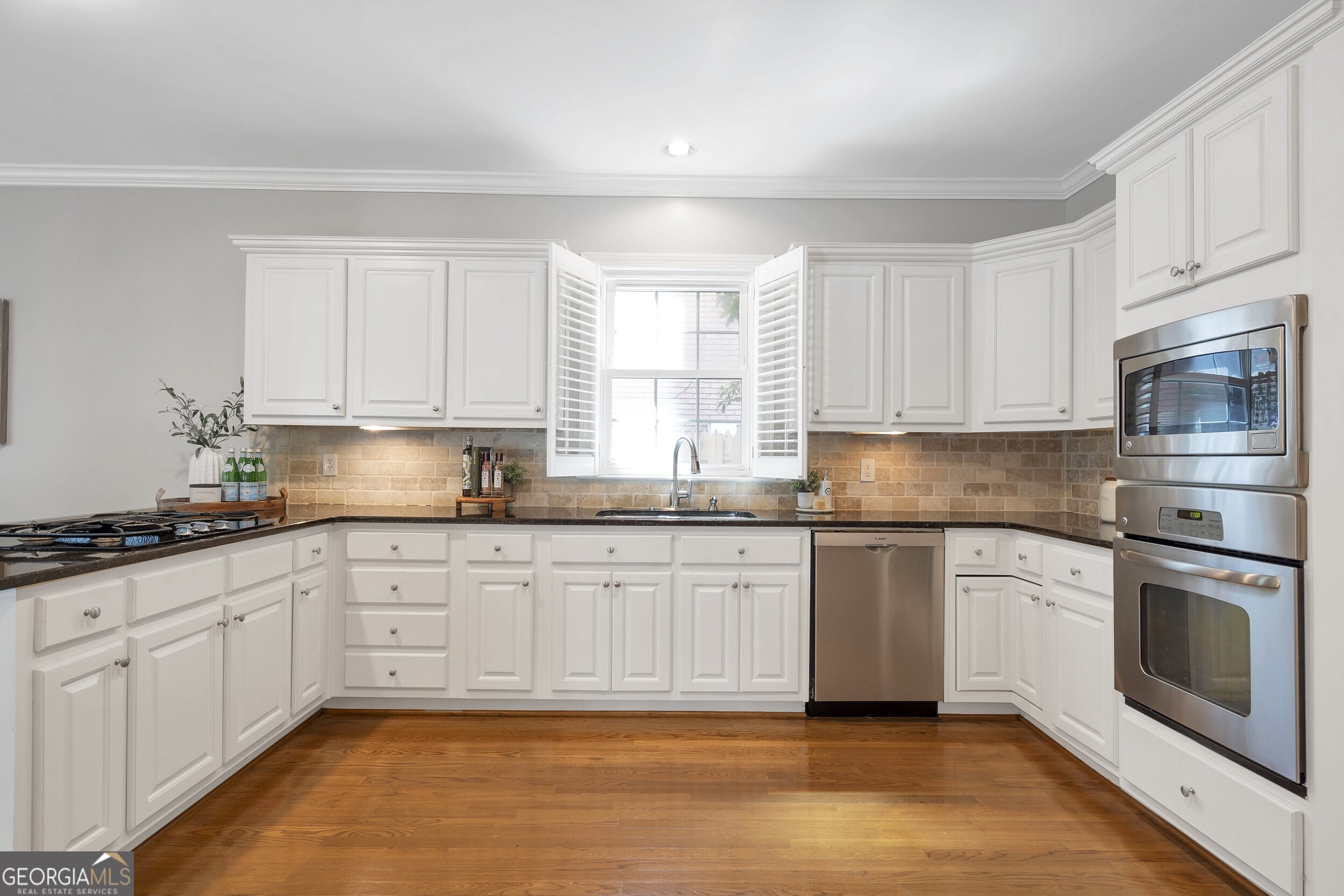 Brookhaven, Georgia 30319, United States, 3 Bedrooms Bedrooms, ,3 BathroomsBathrooms,Residential,Active,130985