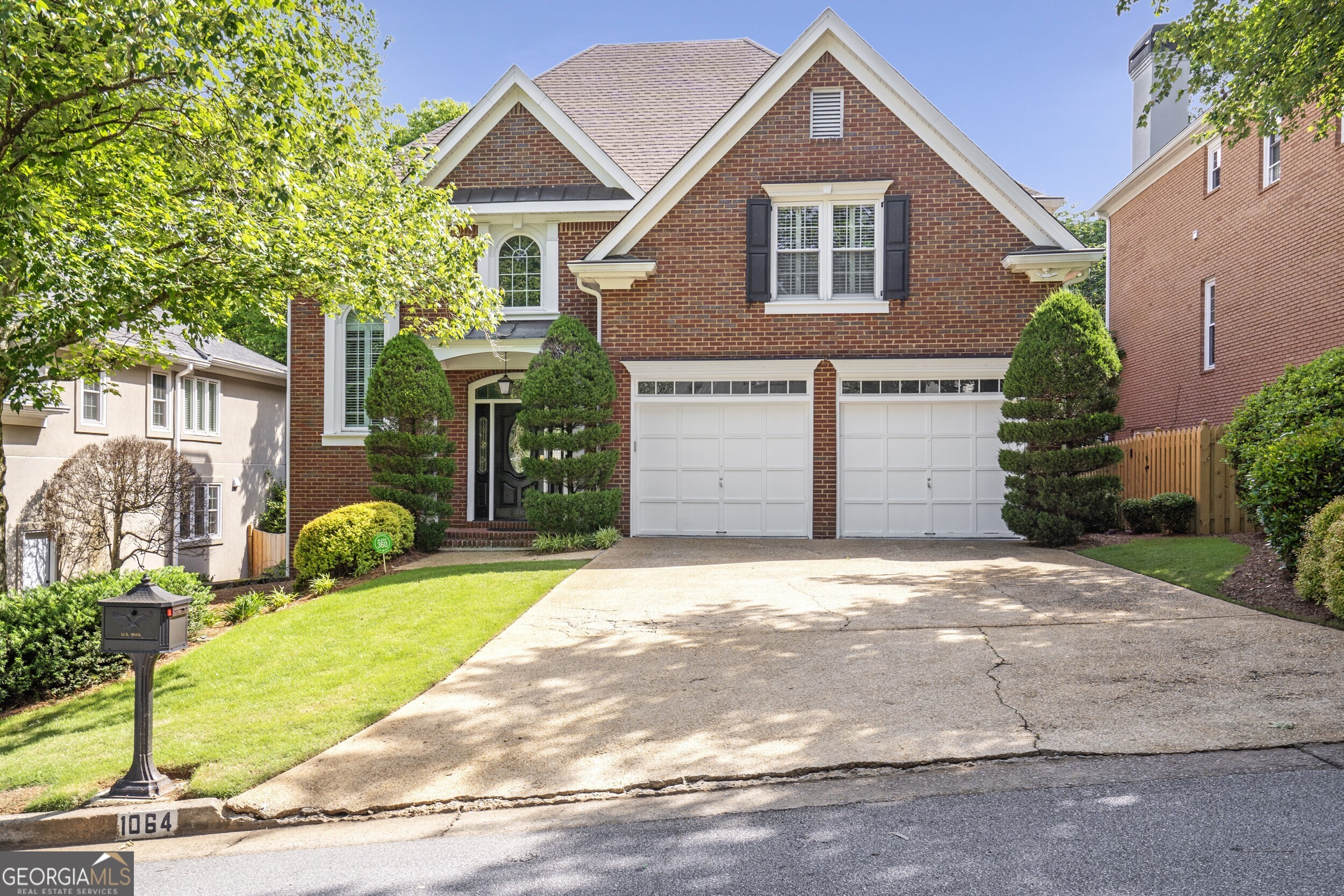 1064 Saint James XING